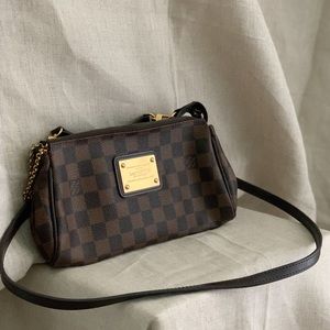 Louis Vuitton Sophie Damier Crossbody bag